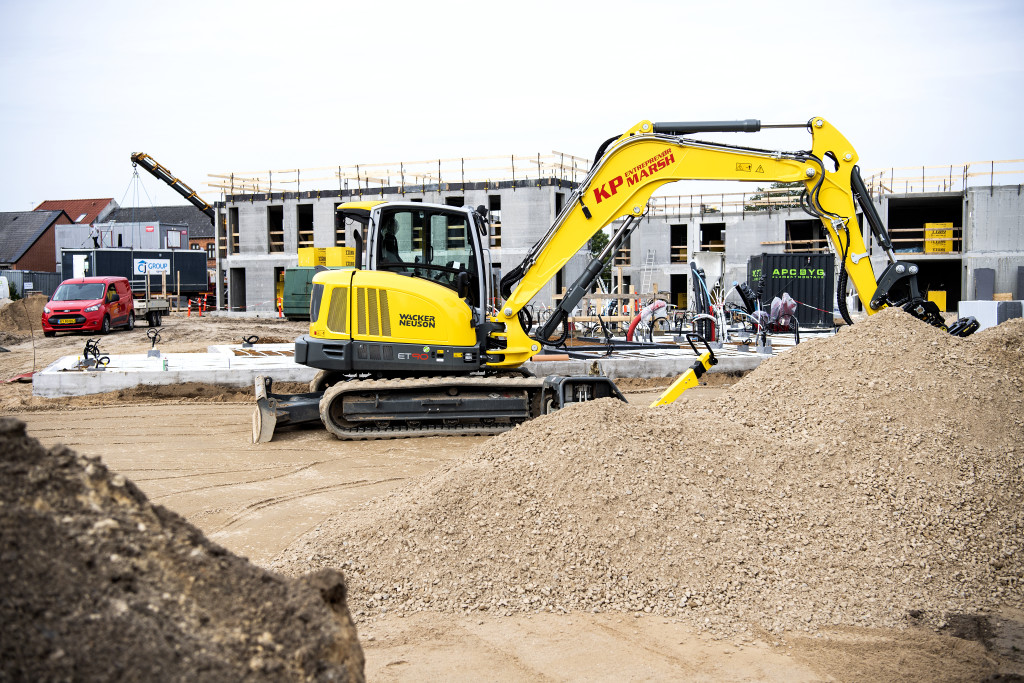 Gravemaskine på byggeplads