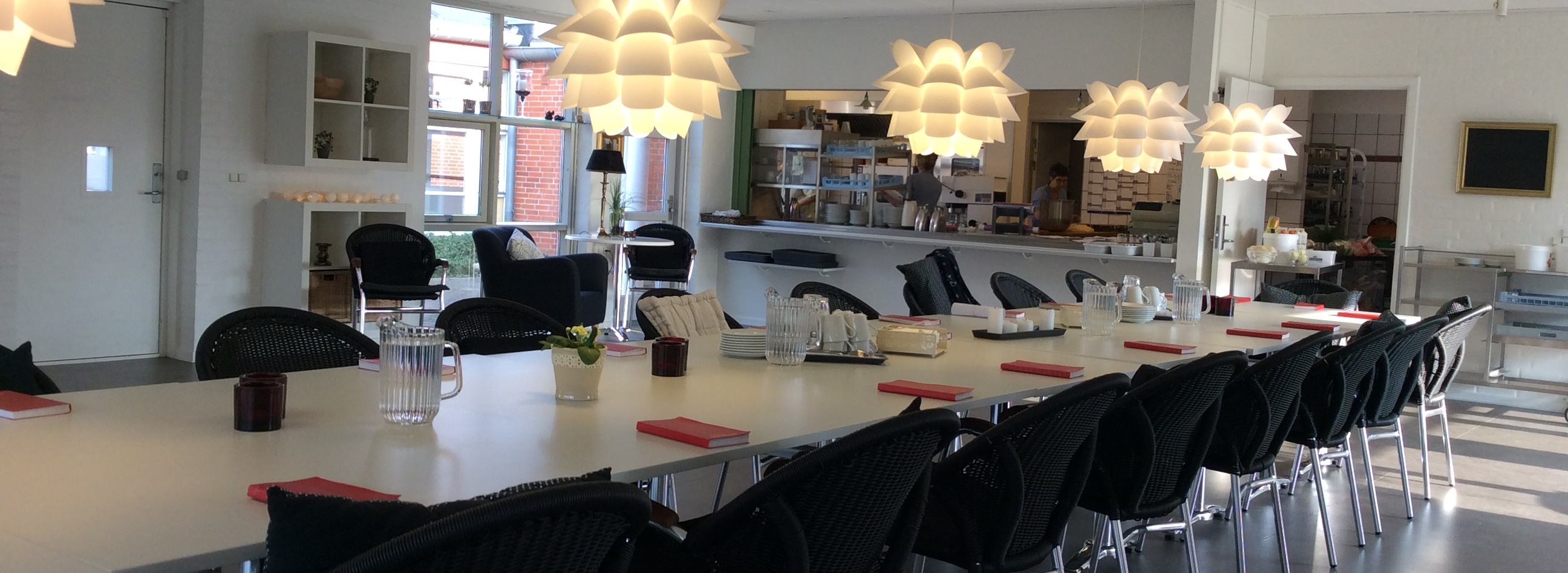 Indefor i Cafè Møllebo