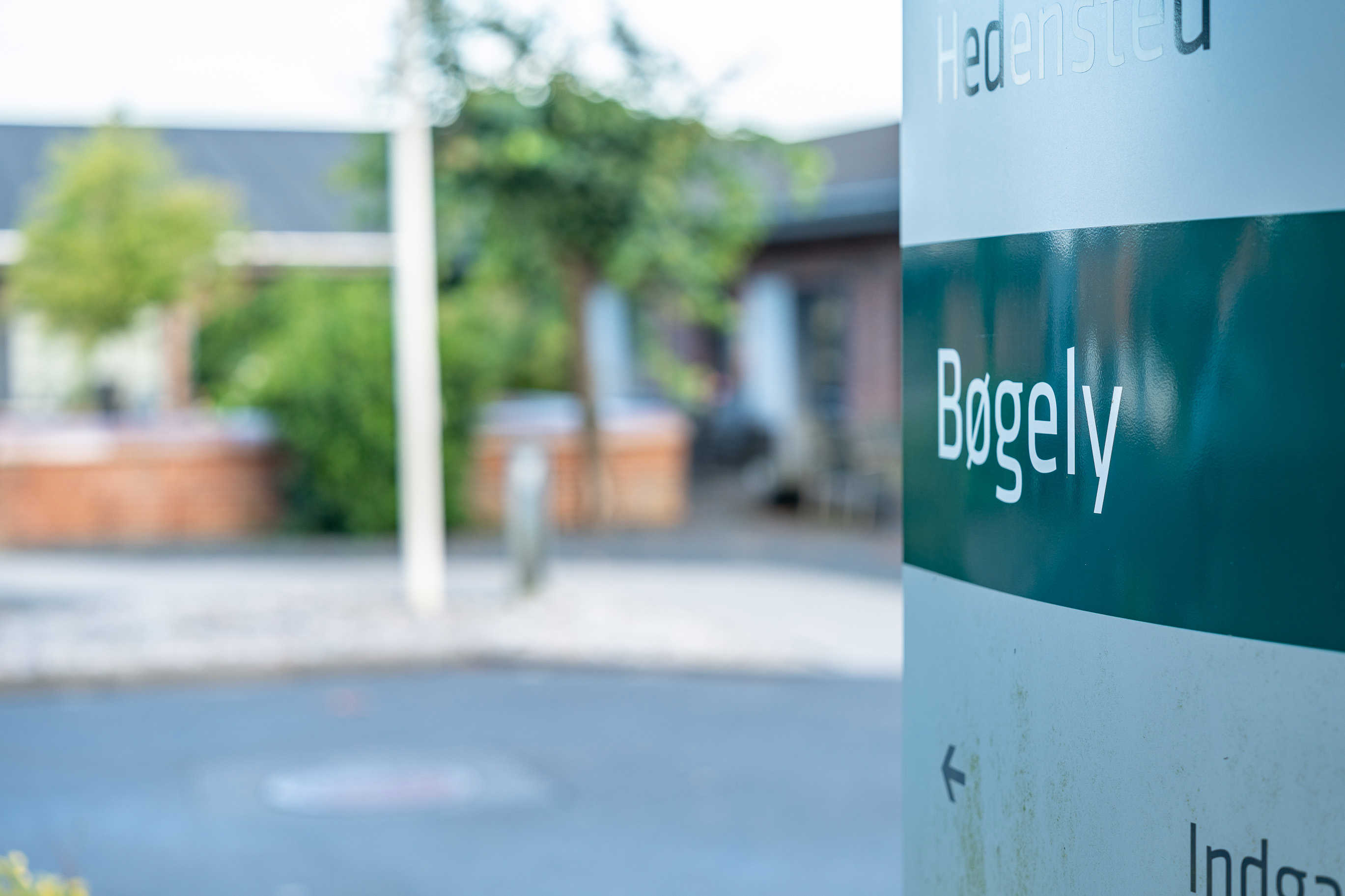 Bøgely Plejehjems skilt