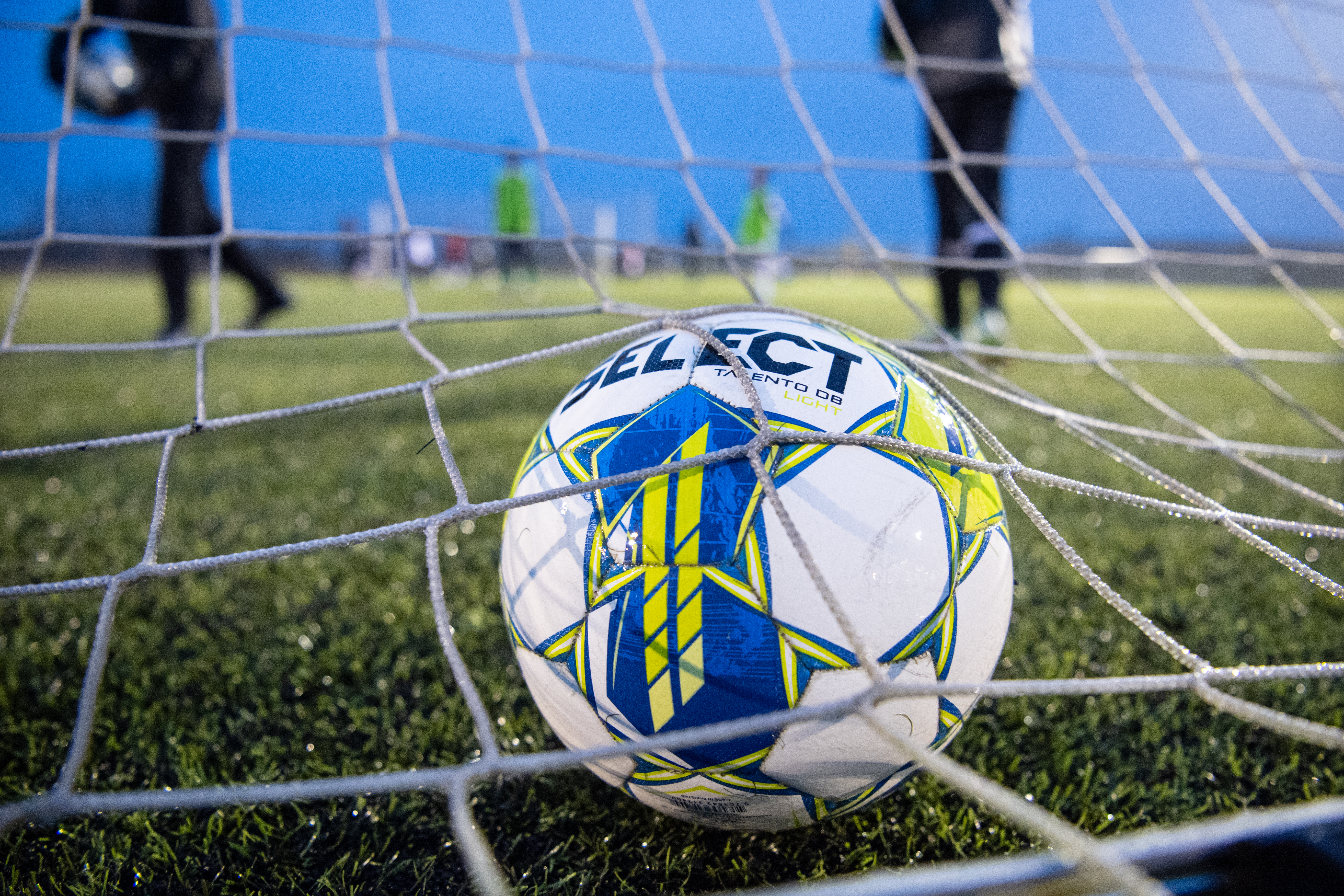 Fodbold i et fodboldmål