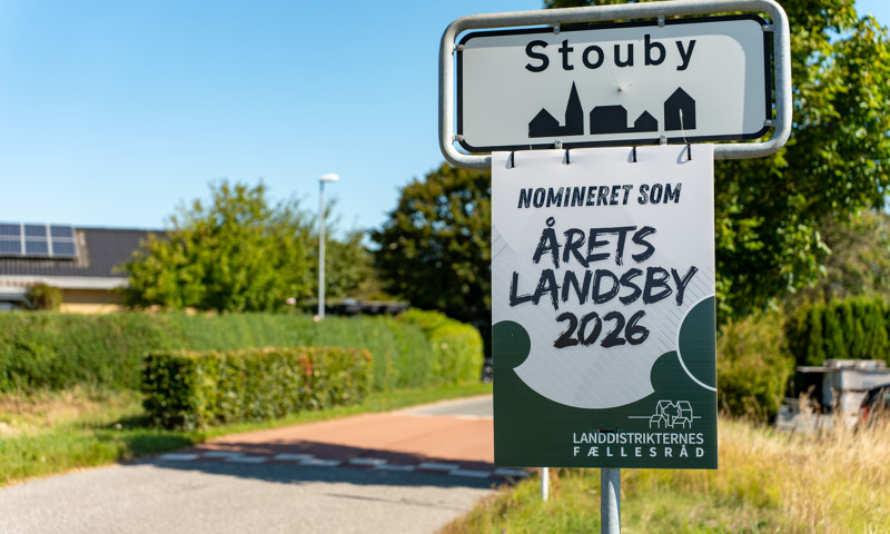 Foto af byskilt i Stouby